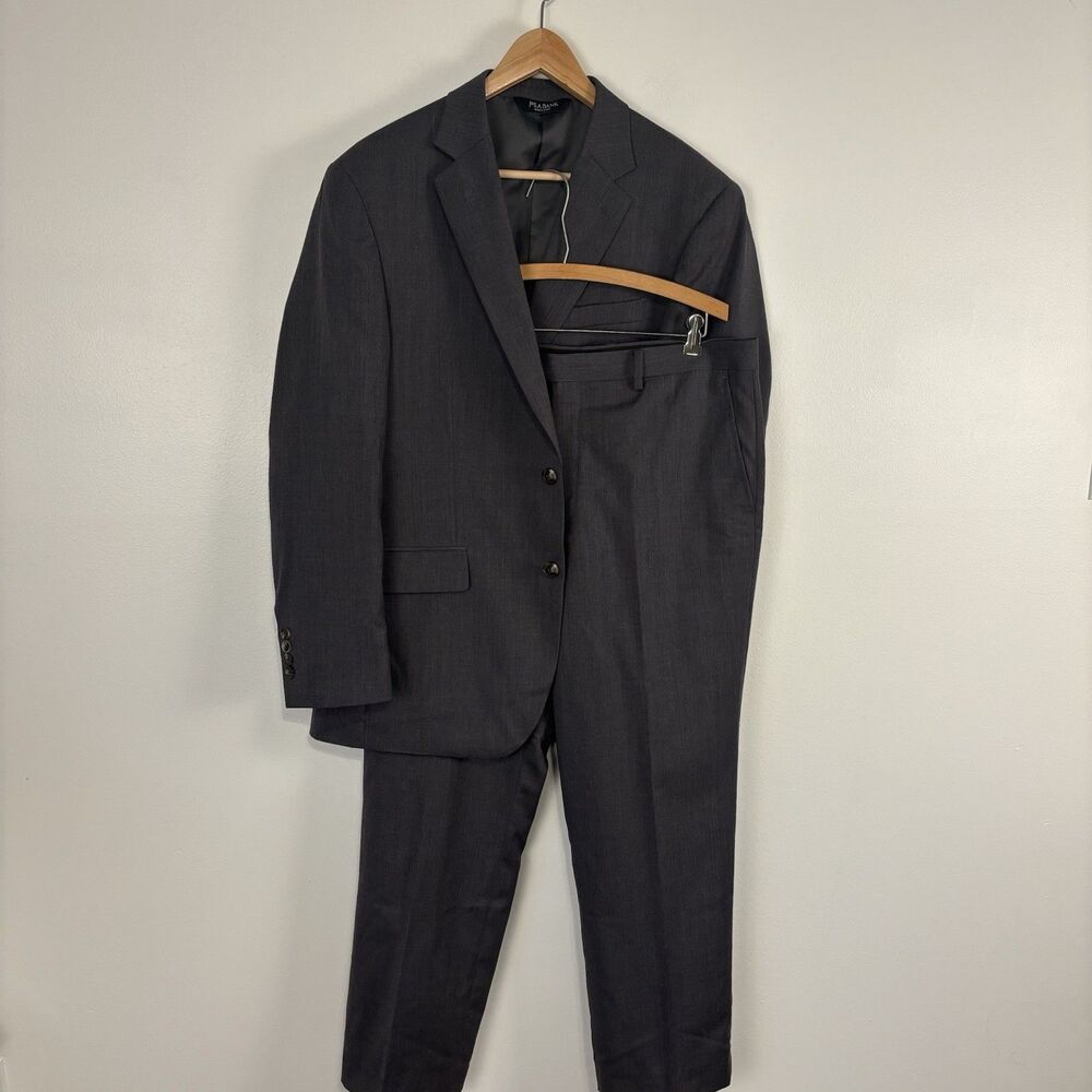 Jos. A. Bank Mens Suit 42R 36 Gray 100% Wool Tailored Fit 2-Piece Stain
